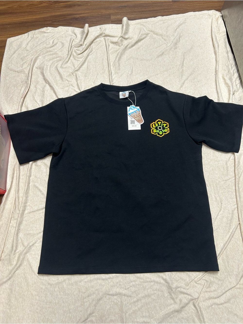 NWT SnowDay T-Shirt Let it Snow Logo Streetwear Boxy Oversized Green Yellow